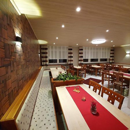 Gasthof Zum Goldenen Hirschen Hotel Geroldsgrun Bagian luar foto